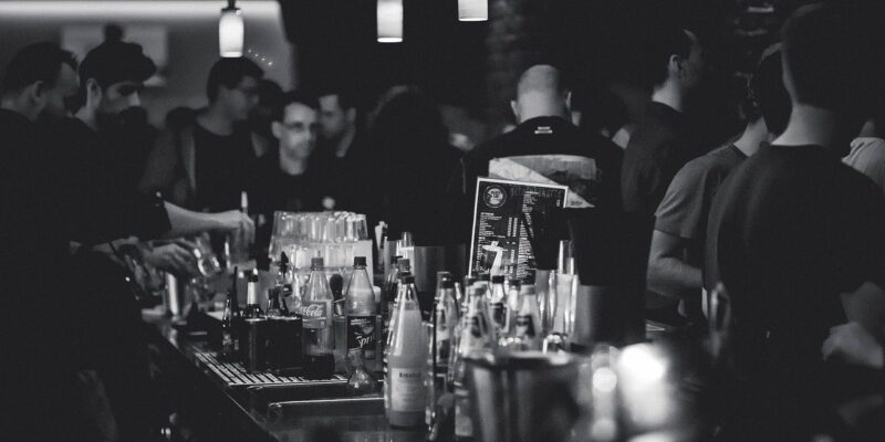 bar-g2cd4b9ae3_1280-1280×640